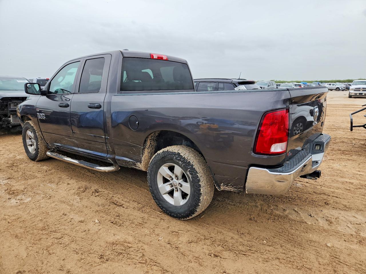 2018 RAM 1500 ST — снимка 2