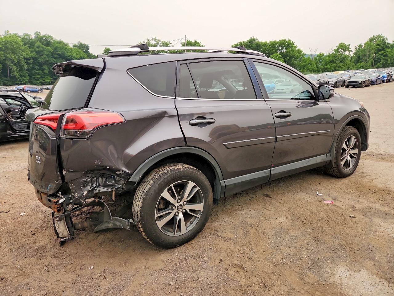 2016 TOYOTA RAV4 XLE — снимка 3