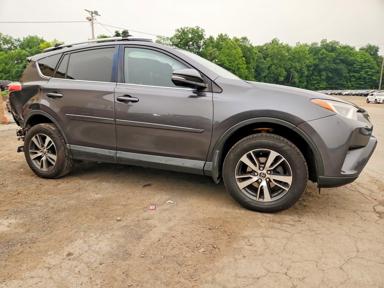 2016 TOYOTA RAV4 XLE — снимка 4