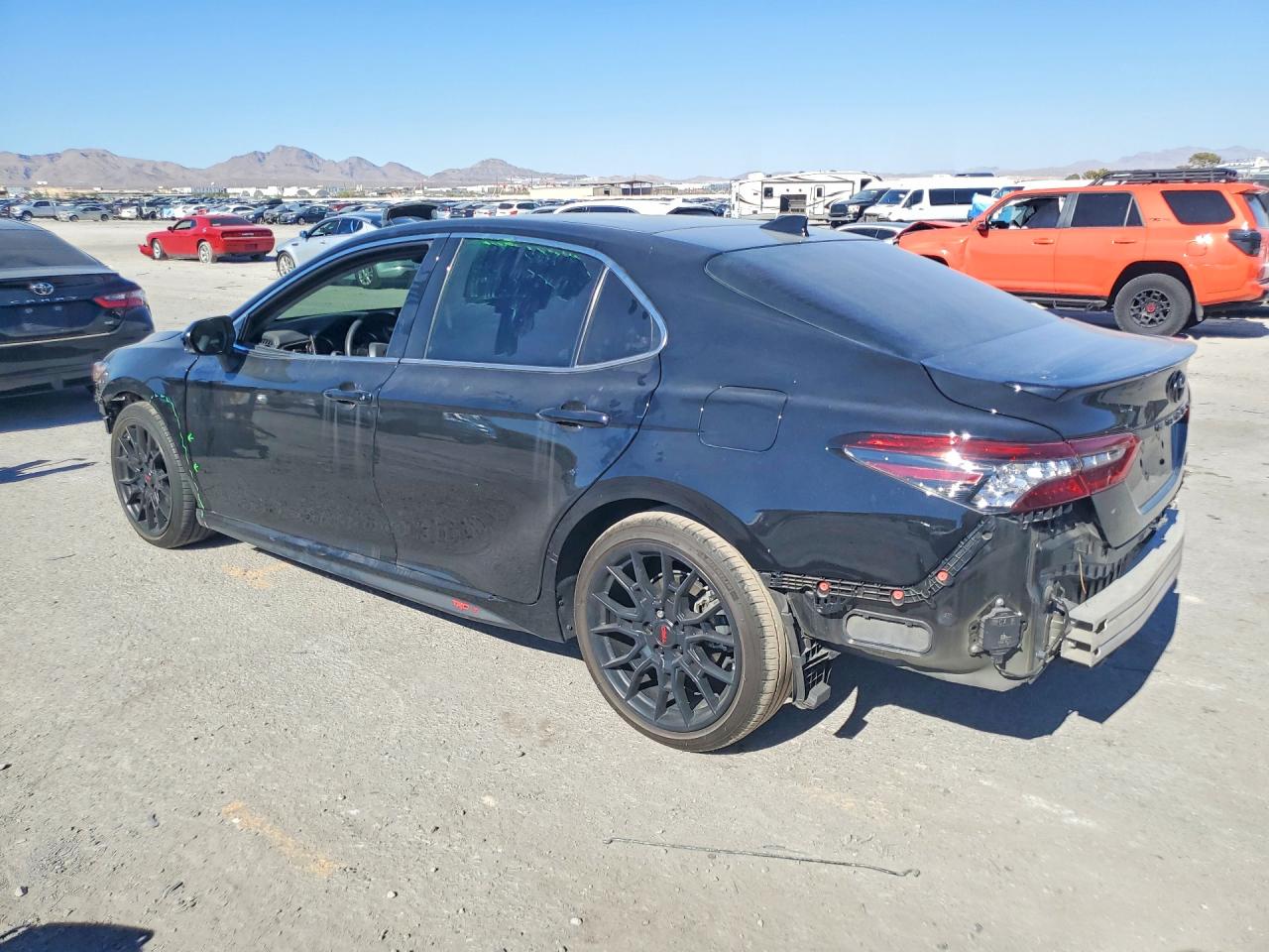 2023 TOYOTA CAMRY XSE V6 — снимка 2