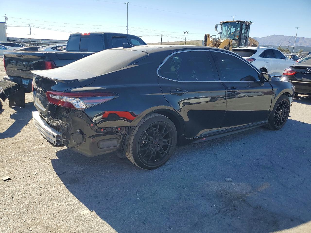 2023 TOYOTA CAMRY XSE V6 — снимка 3