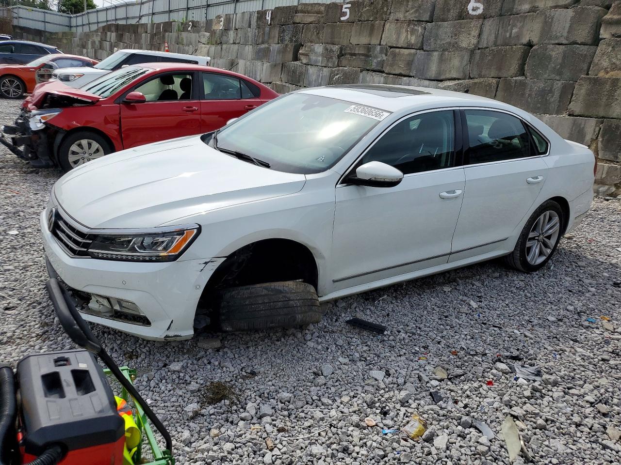 2017 VOLKSWAGEN PASSAT SEL PREMIUM