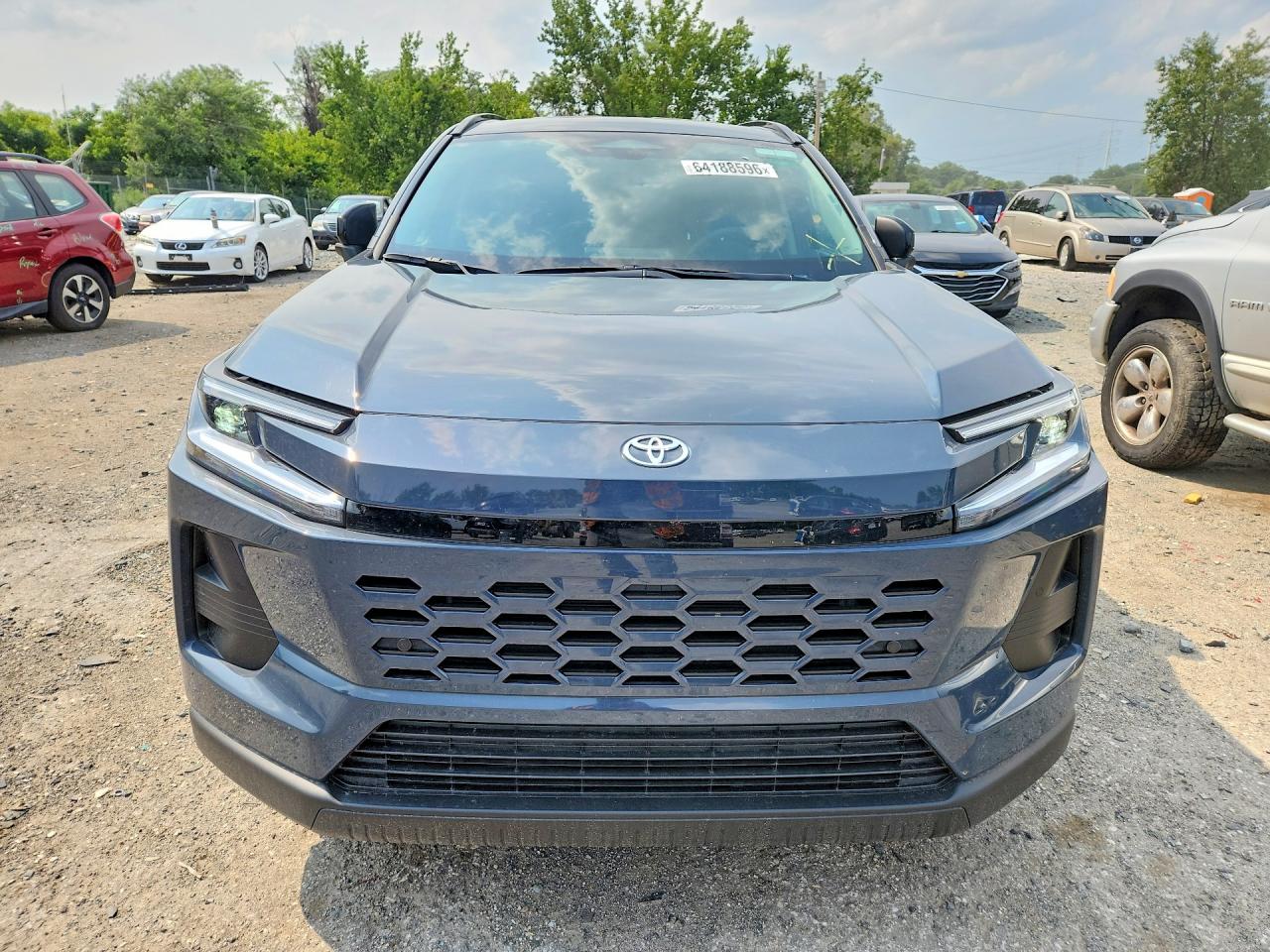 2026 TOYOTA RAV4 XLE PREMIUM — снимка 5