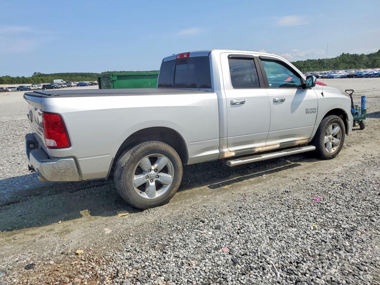 2015 RAM 1500 SLT — снимка 3