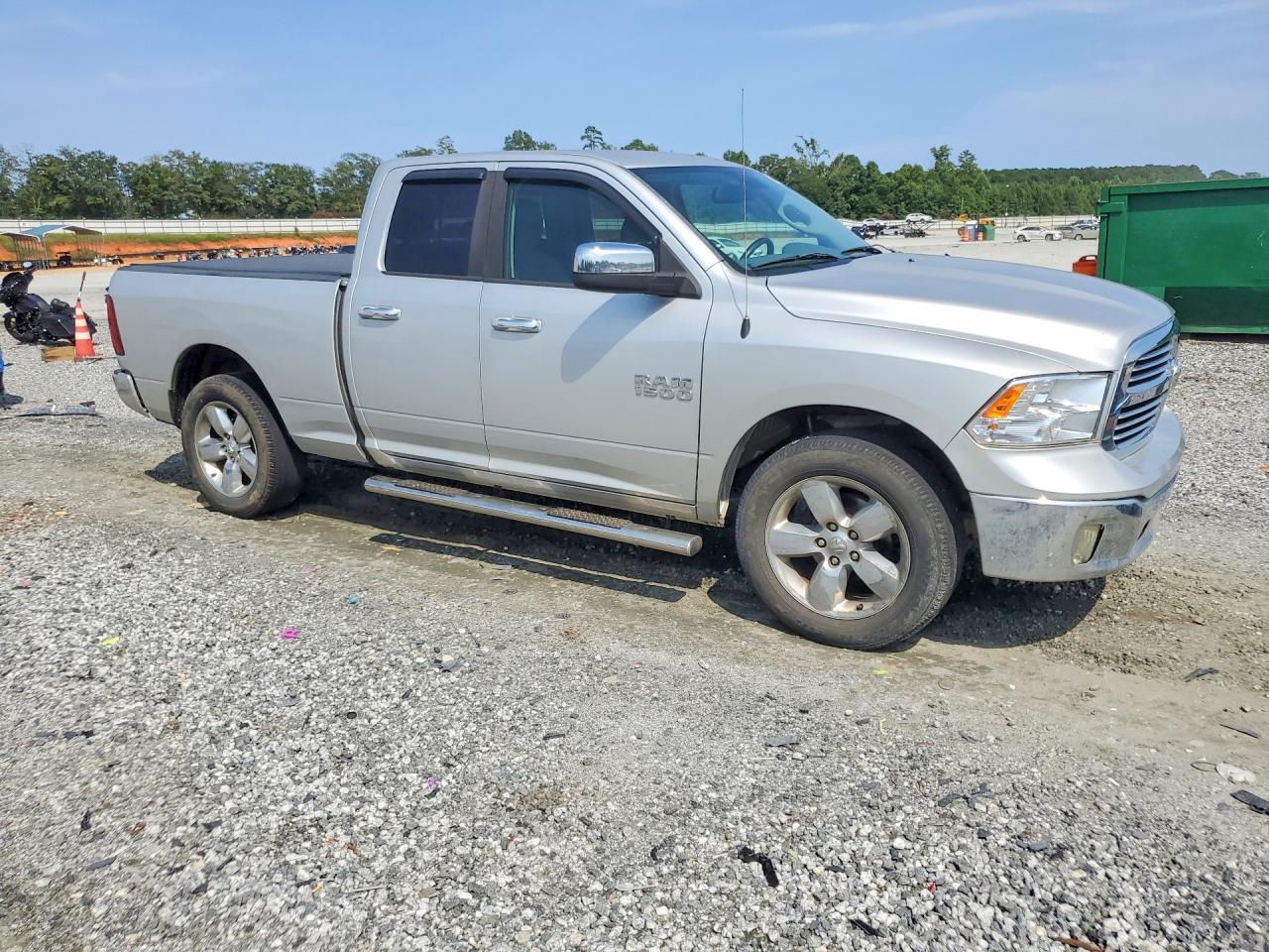 2015 RAM 1500 SLT — снимка 4