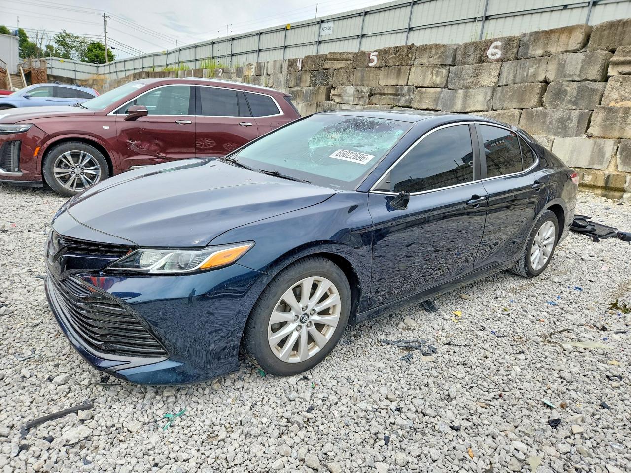 2018 TOYOTA CAMRY LE
