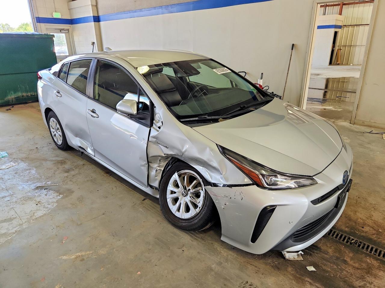 2021 TOYOTA PRIUS LE — снимка 4