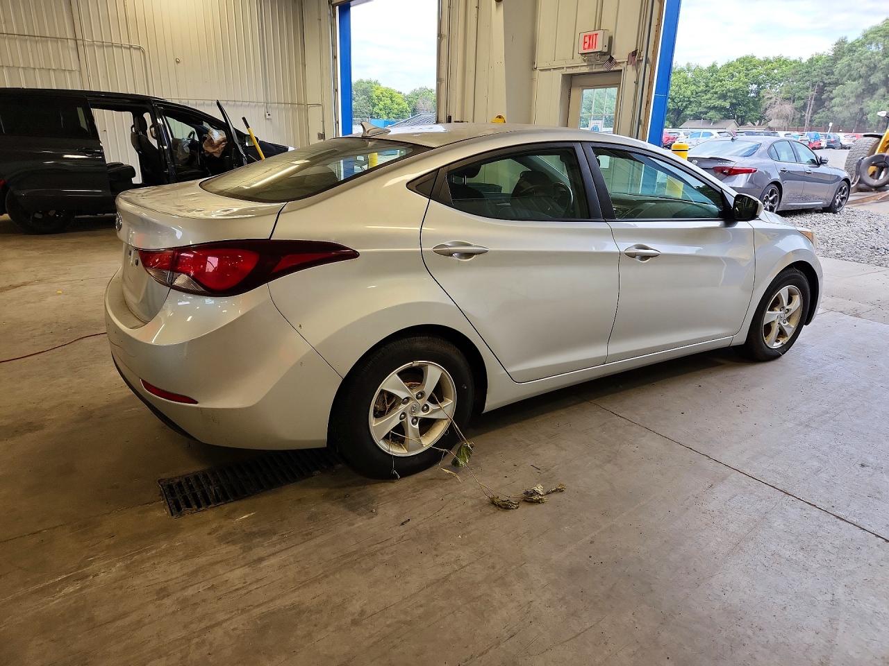 2015 HYUNDAI ELANTRA SE — снимка 3