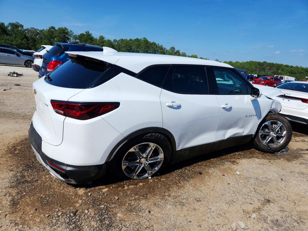 2026 CHEVROLET BLAZER 2LT — снимка 3