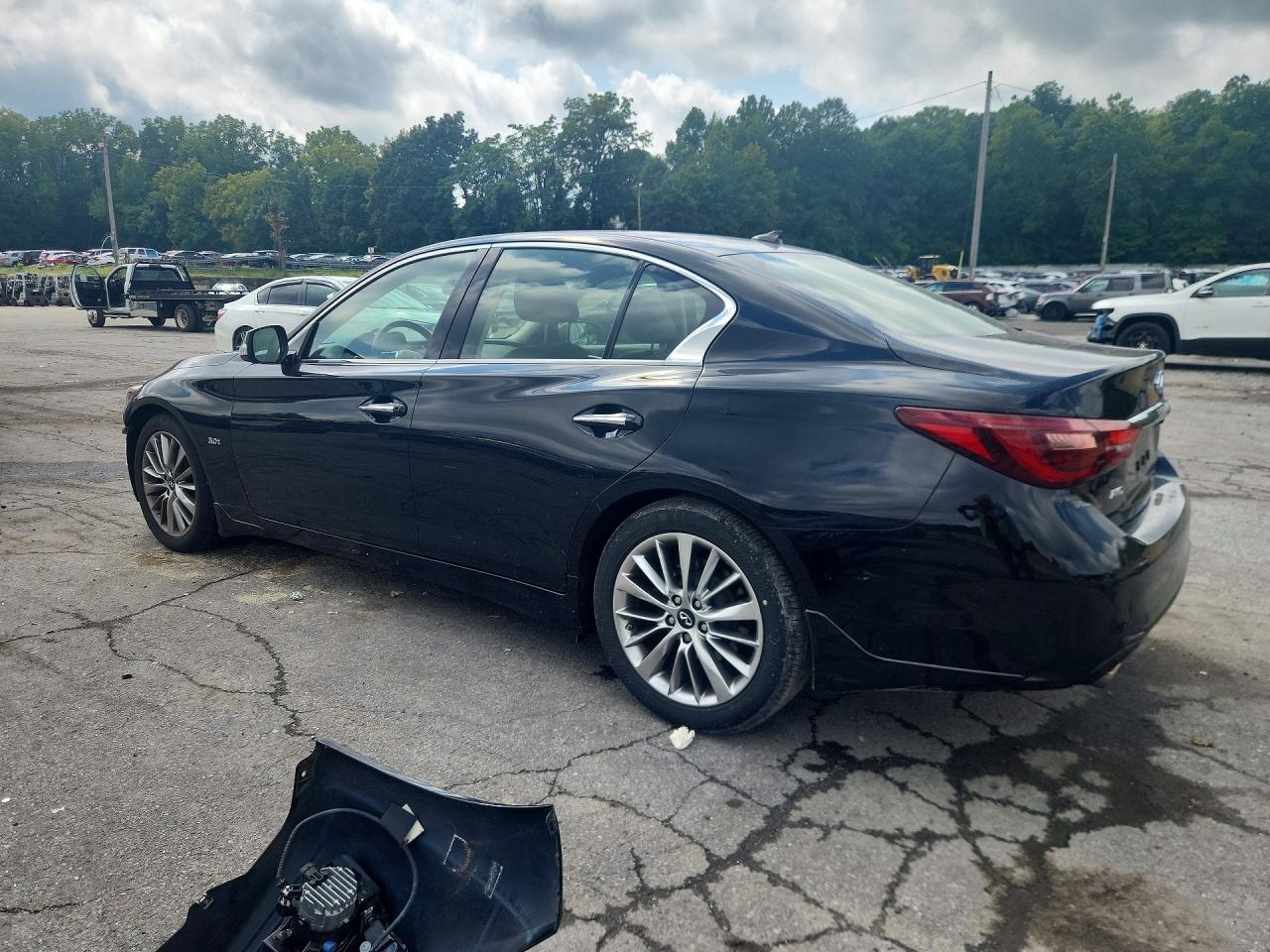 2018 INFINITI Q50 3.0T LUXE — снимка 2