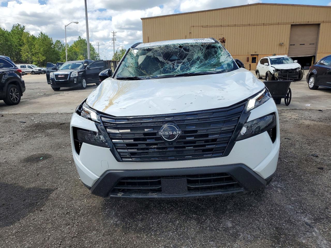 2026 NISSAN ROGUE DARK ARMOR — снимка 5