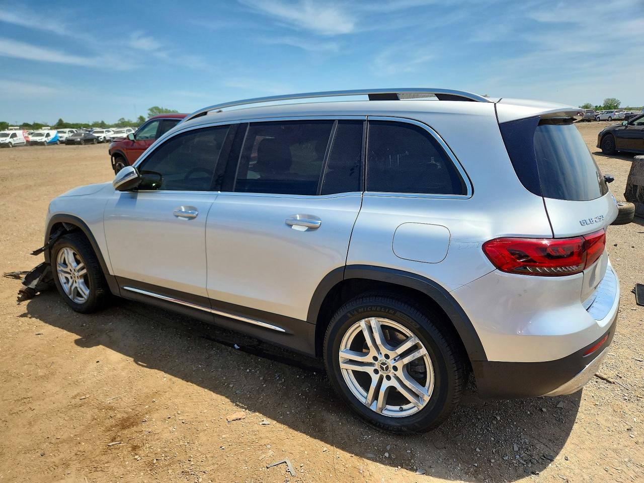 2021 MERCEDES-BENZ GLB 250 4MATIC — снимка 2