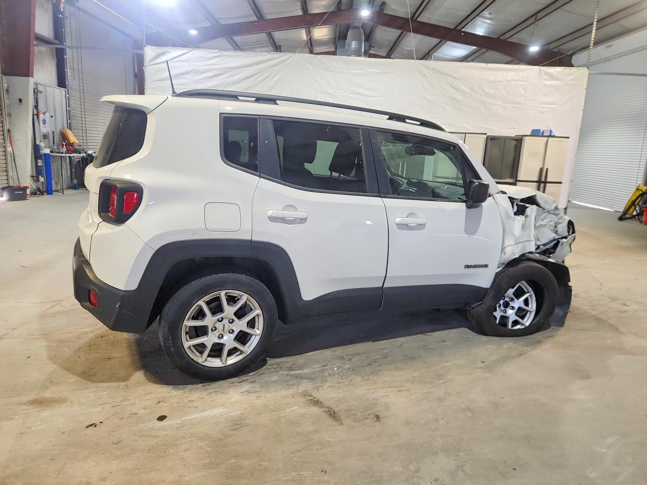 2023 JEEP RENEGADE LATITUDE — снимка 3