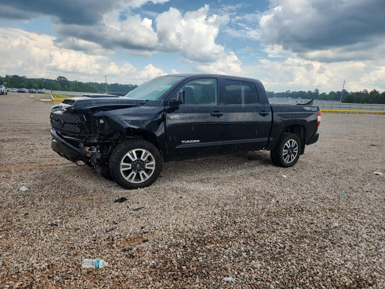 2020 TOYOTA TUNDRA SR5