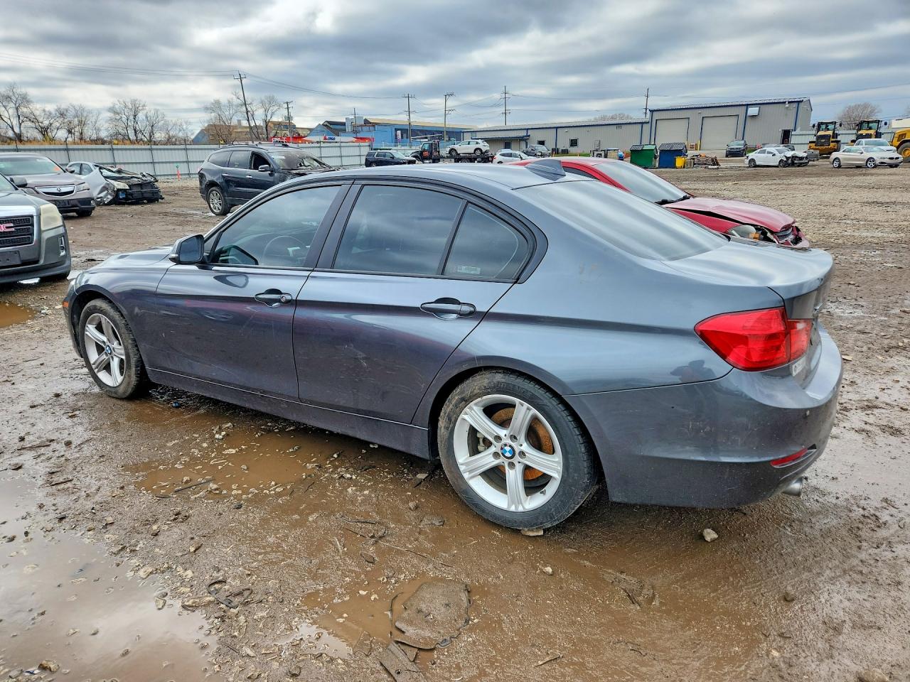 2013 BMW 320 I XDRIVE — снимка 2