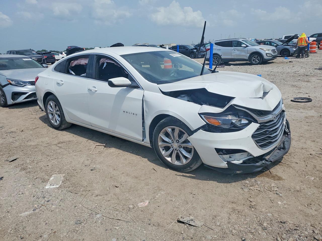 2024 CHEVROLET MALIBU LT — снимка 4