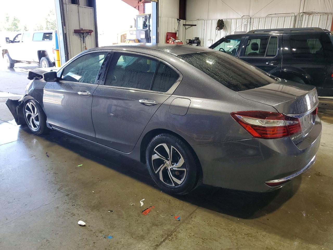 2017 HONDA ACCORD LX — снимка 2