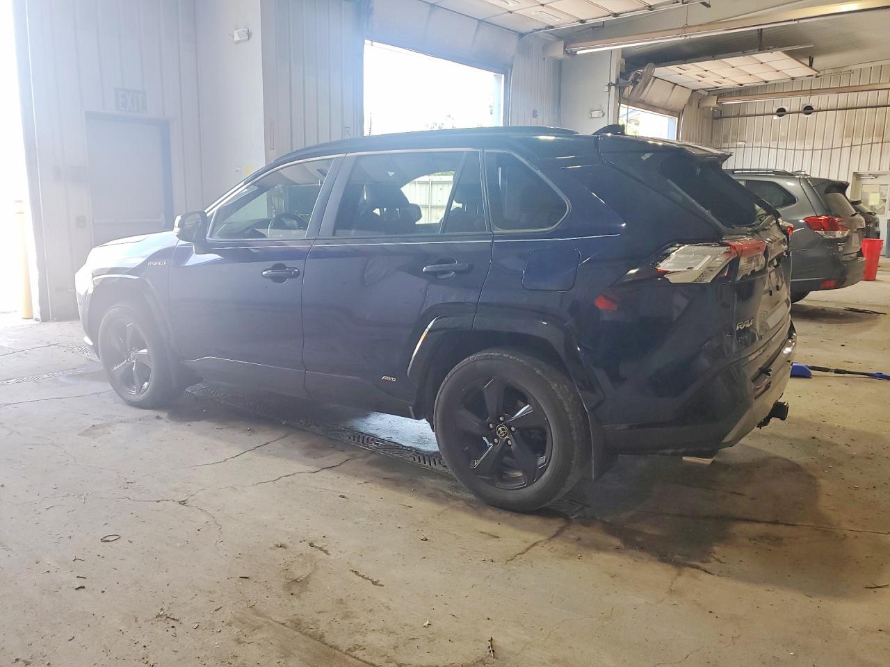 2019 TOYOTA RAV4 XSE — снимка 2