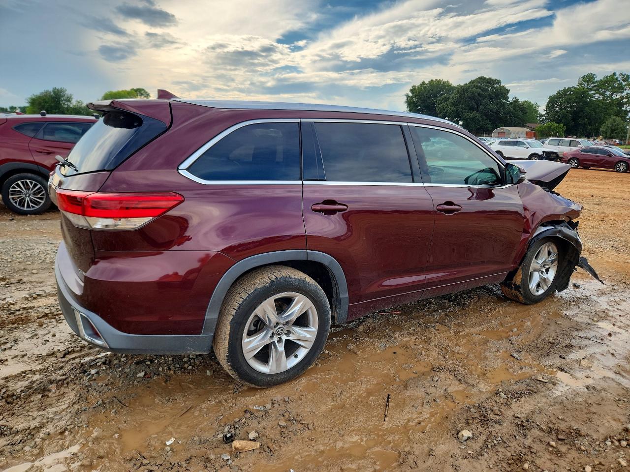2019 TOYOTA HIGHLANDER LIMITED — снимка 3