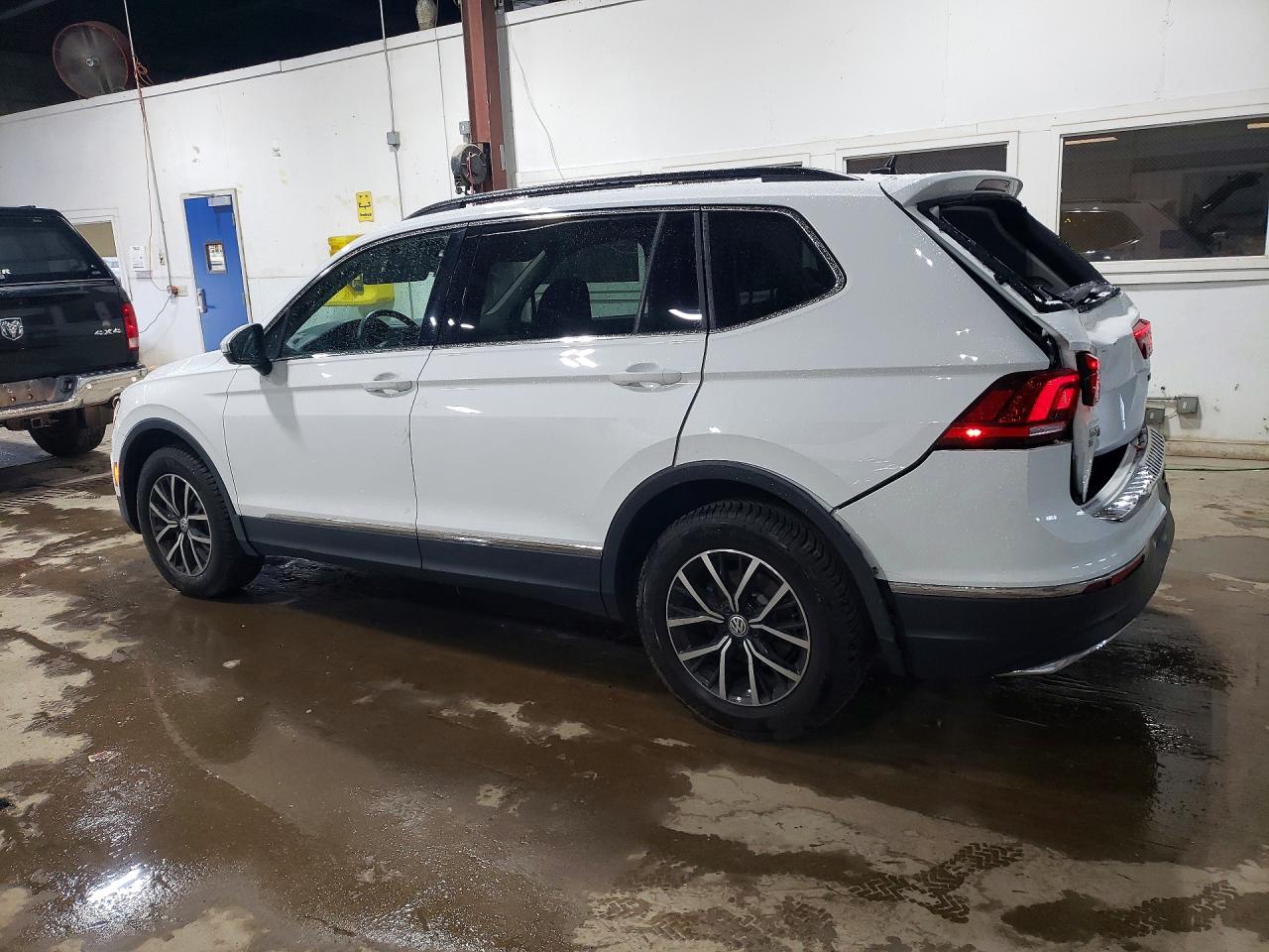 2021 VOLKSWAGEN TIGUAN SE — снимка 2
