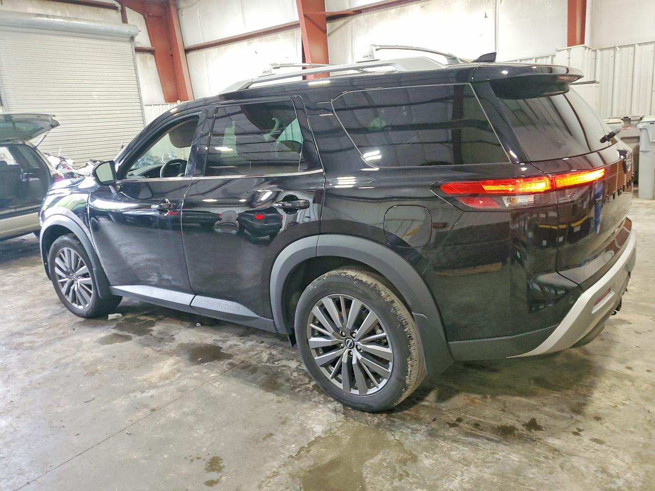 2024 NISSAN PATHFINDER SL — снимка 2