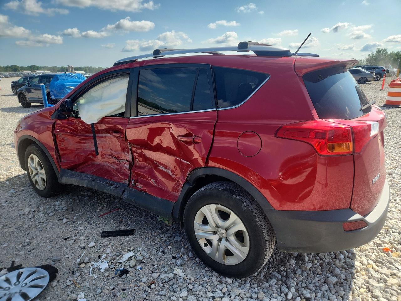2015 TOYOTA RAV4 LE — снимка 2