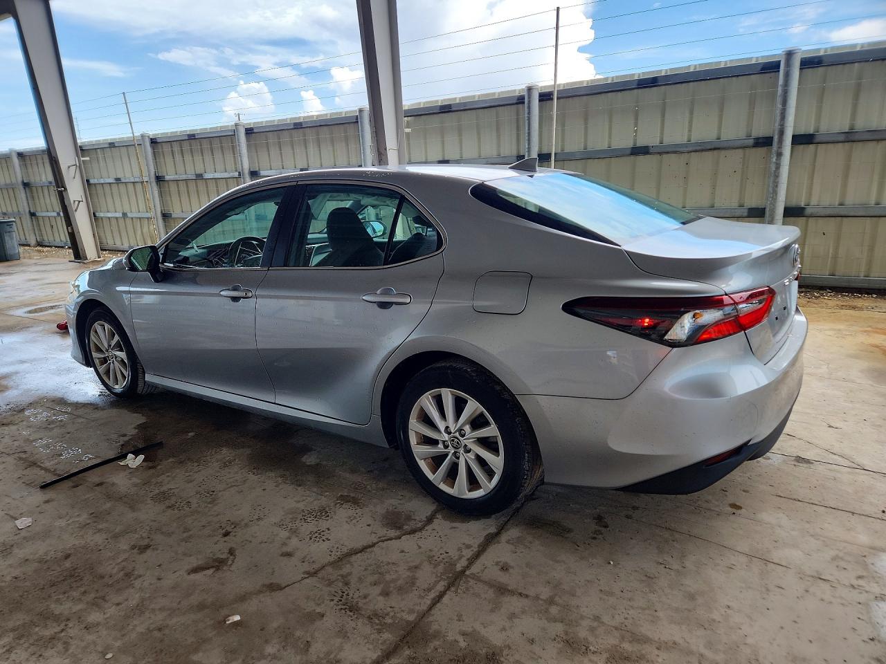 2023 TOYOTA CAMRY LE — снимка 2