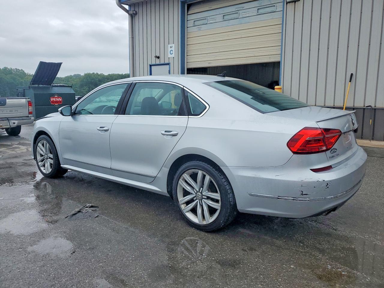2016 VOLKSWAGEN PASSAT SEL — снимка 2