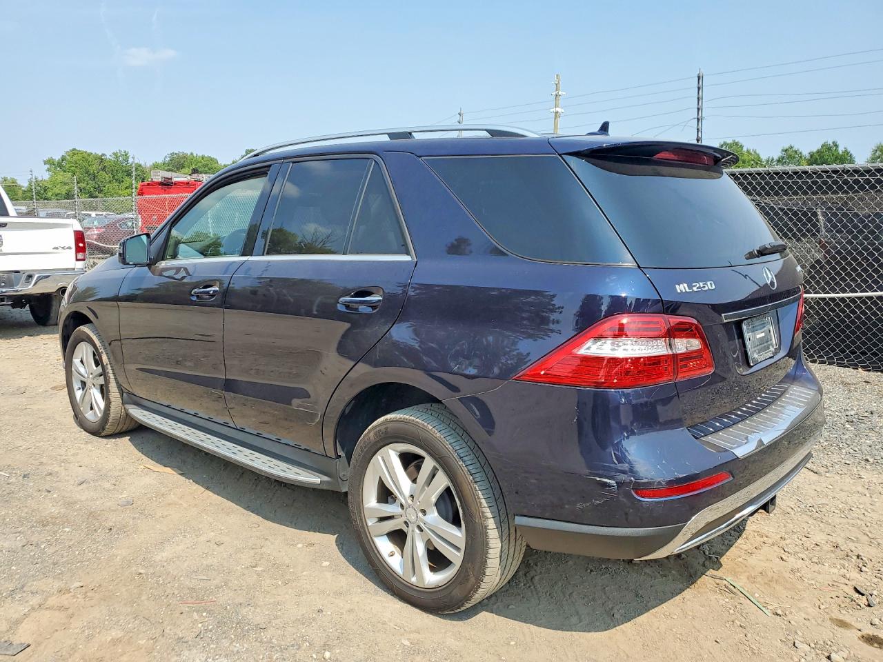 2015 MERCEDES-BENZ ML 250 BLUETEC — снимка 2