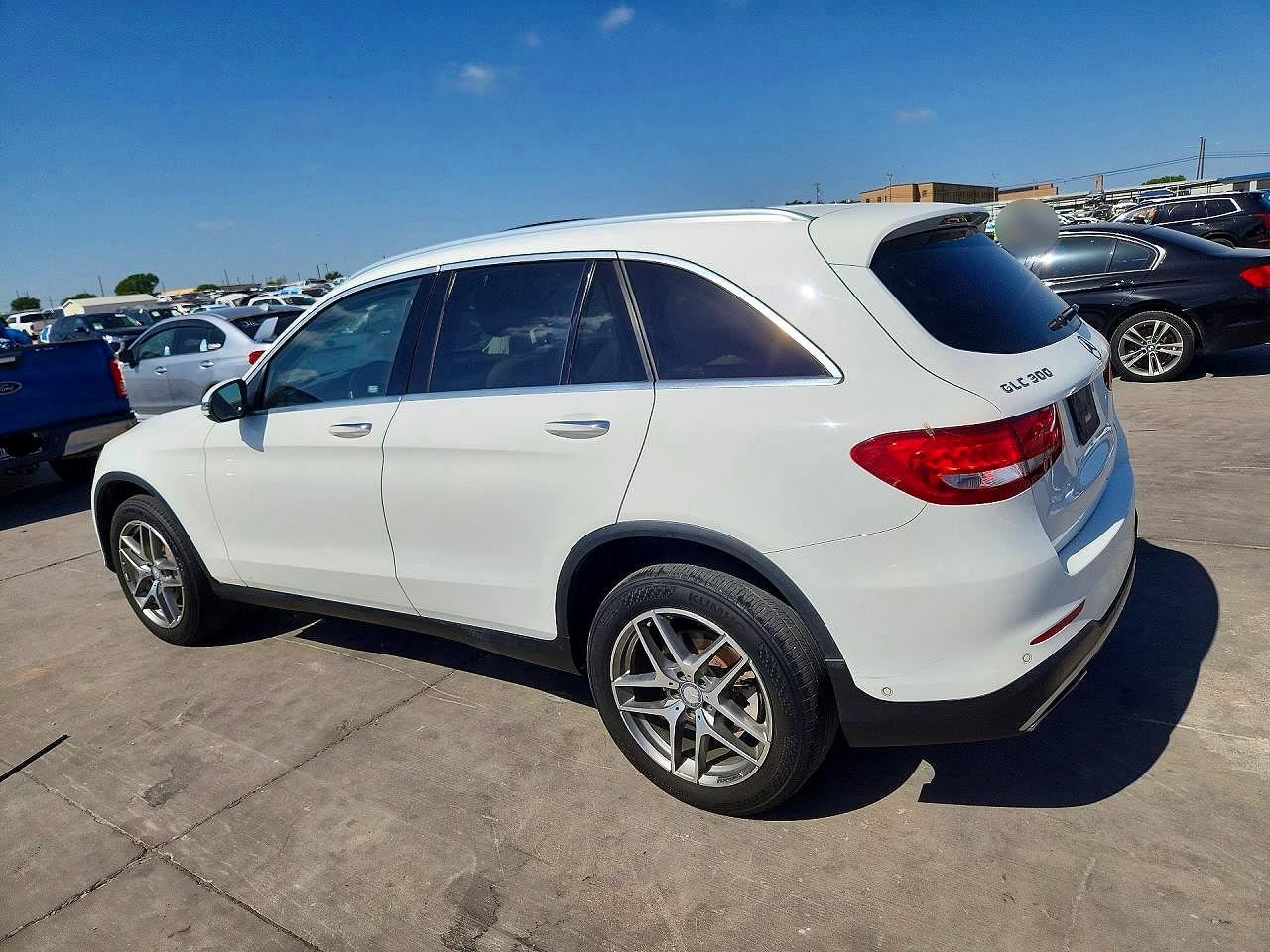 2016 MERCEDES-BENZ GLC 300 — снимка 2