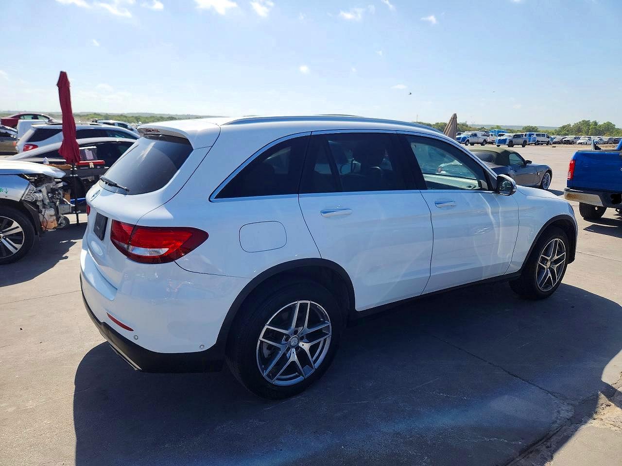 2016 MERCEDES-BENZ GLC 300 — снимка 3