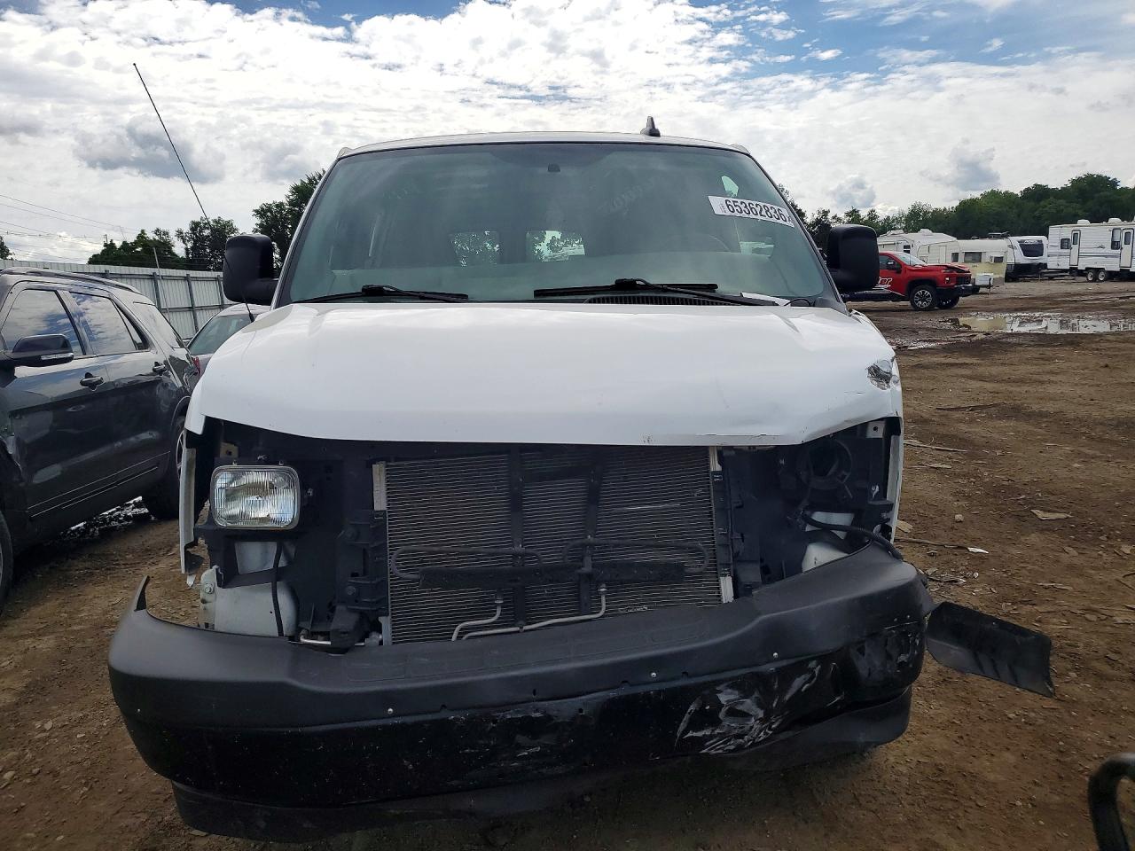 2017 CHEVROLET EXPRESS G2500 — снимка 5