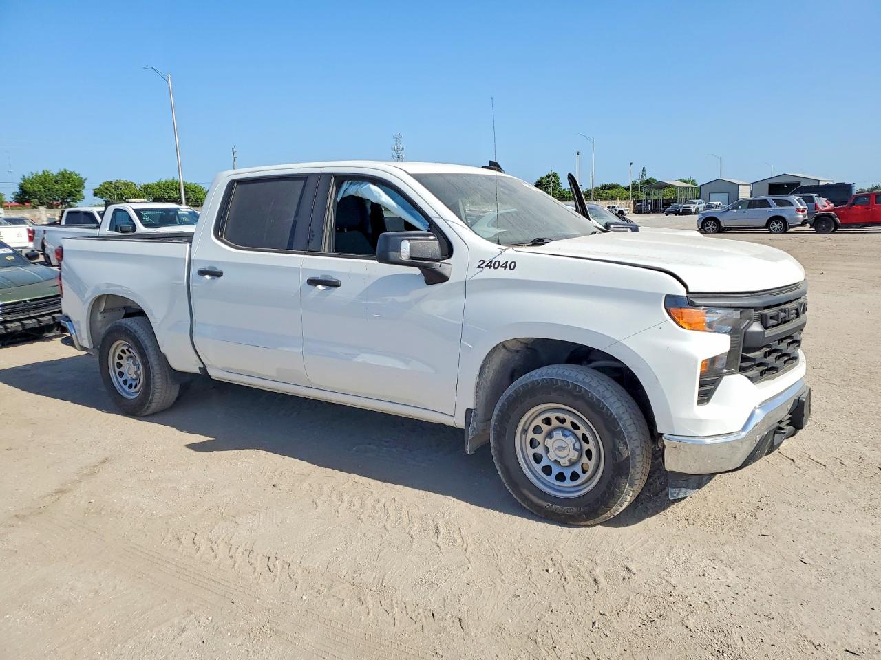 2024 CHEVROLET SILVERADO K1500 — снимка 4