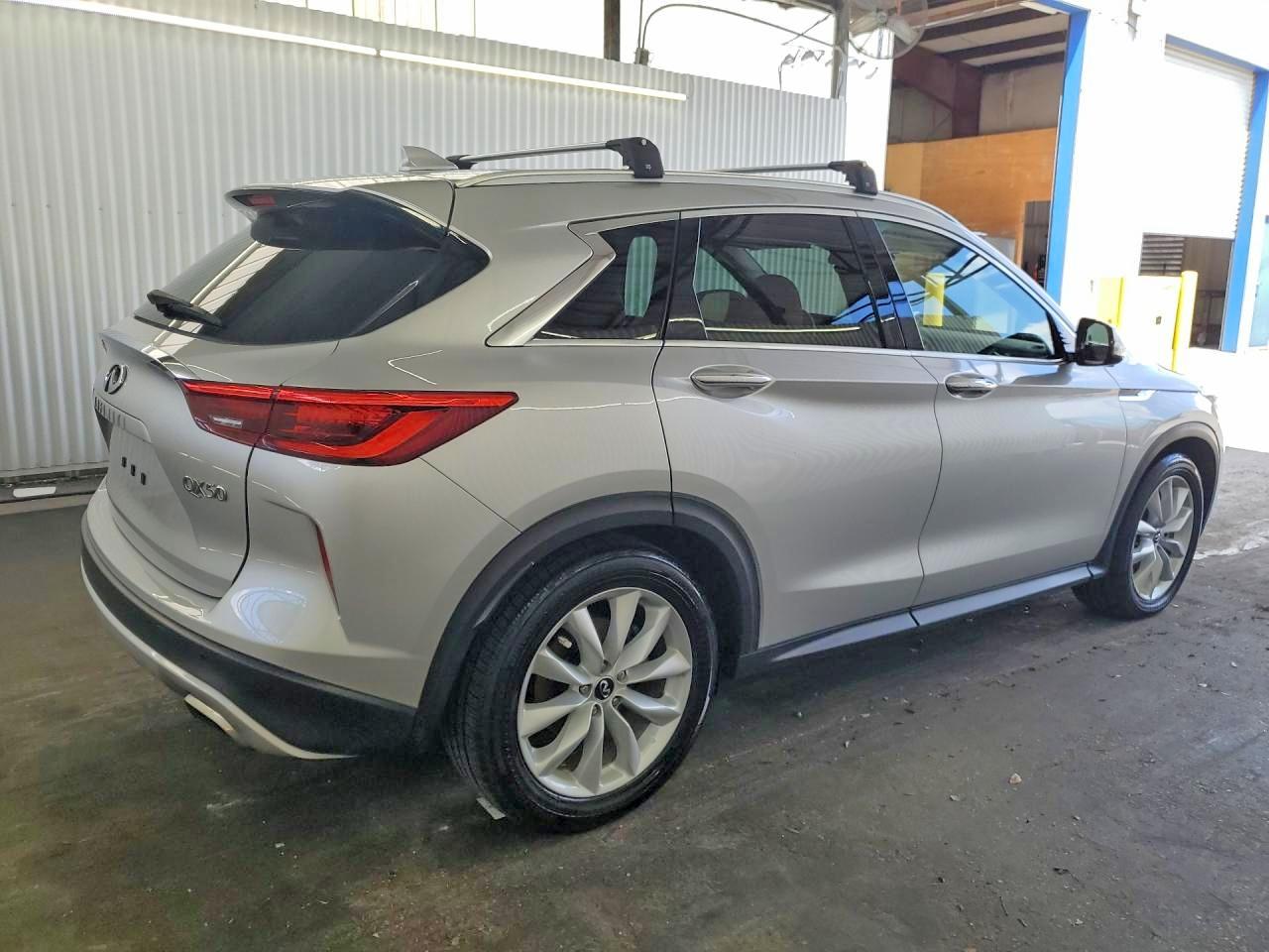2019 INFINITI QX50 ESSENTIAL — снимка 3