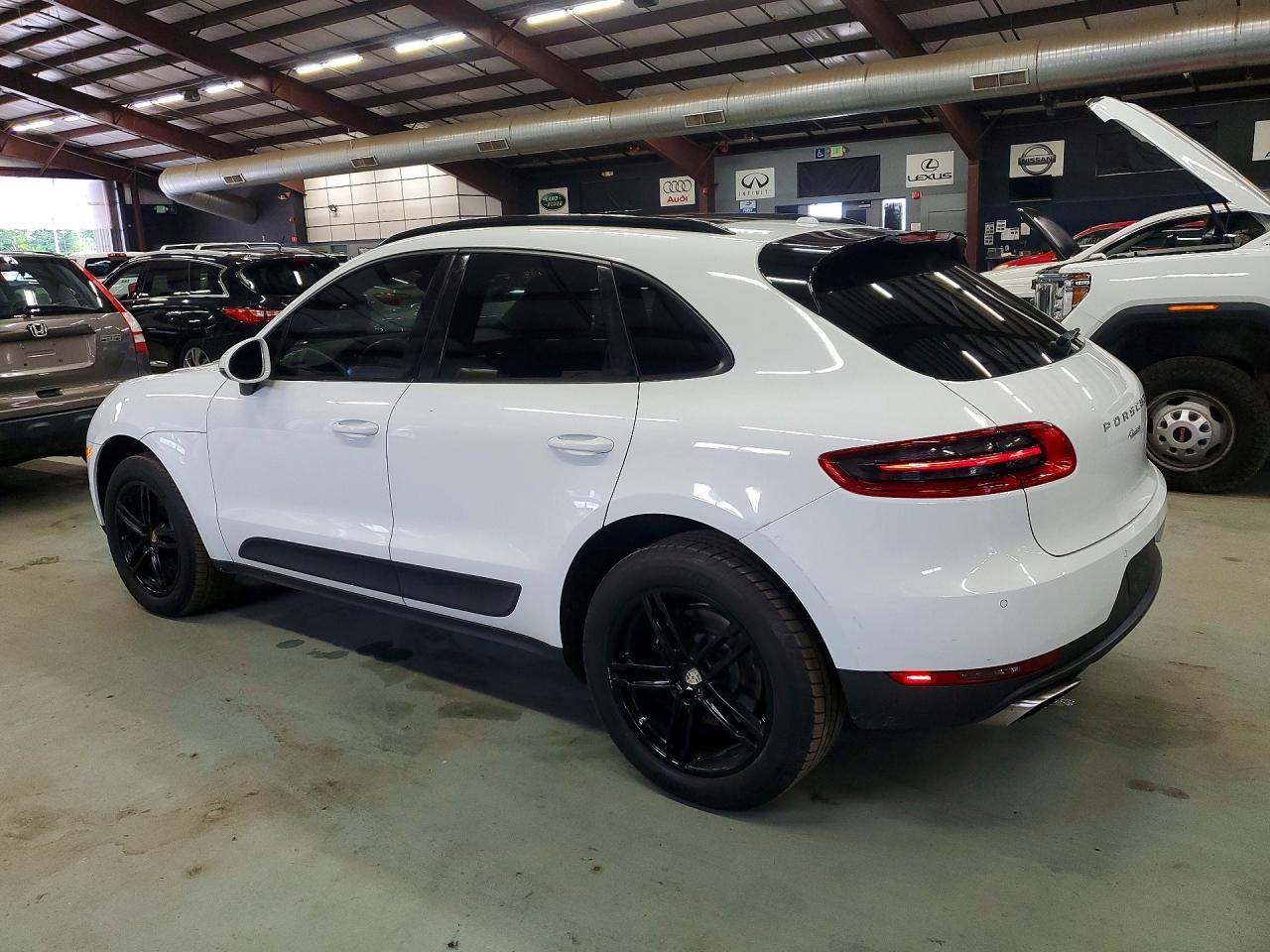 2017 PORSCHE MACAN — снимка 2