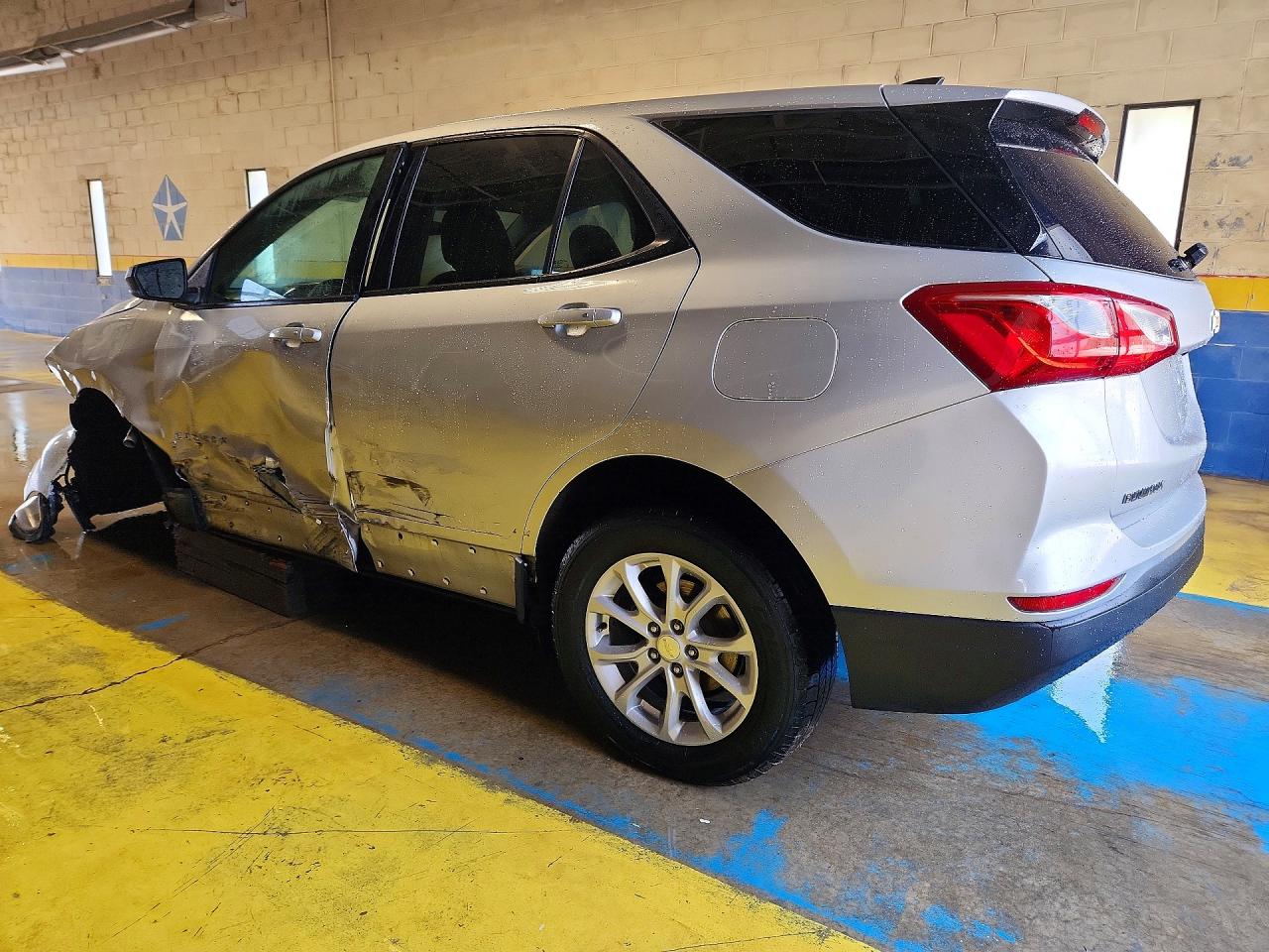 2019 CHEVROLET EQUINOX LS — снимка 2