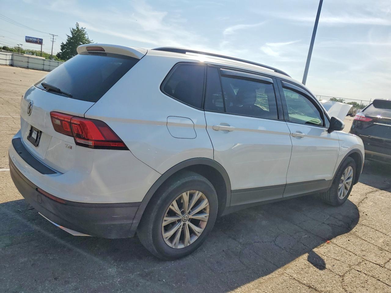 2018 VOLKSWAGEN TIGUAN S — снимка 3
