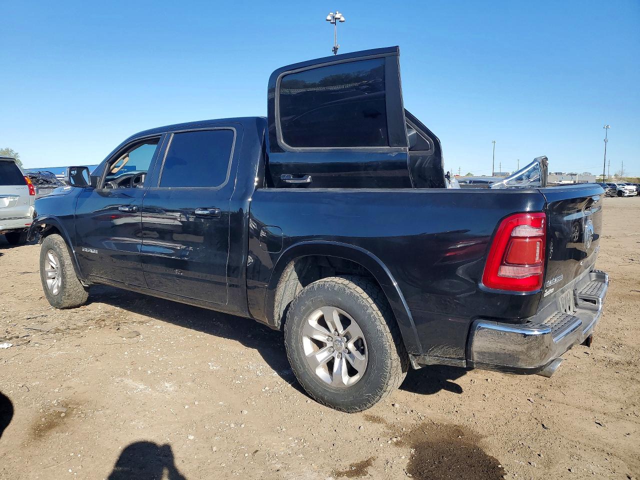 2021 RAM 1500 LARAMIE — снимка 2