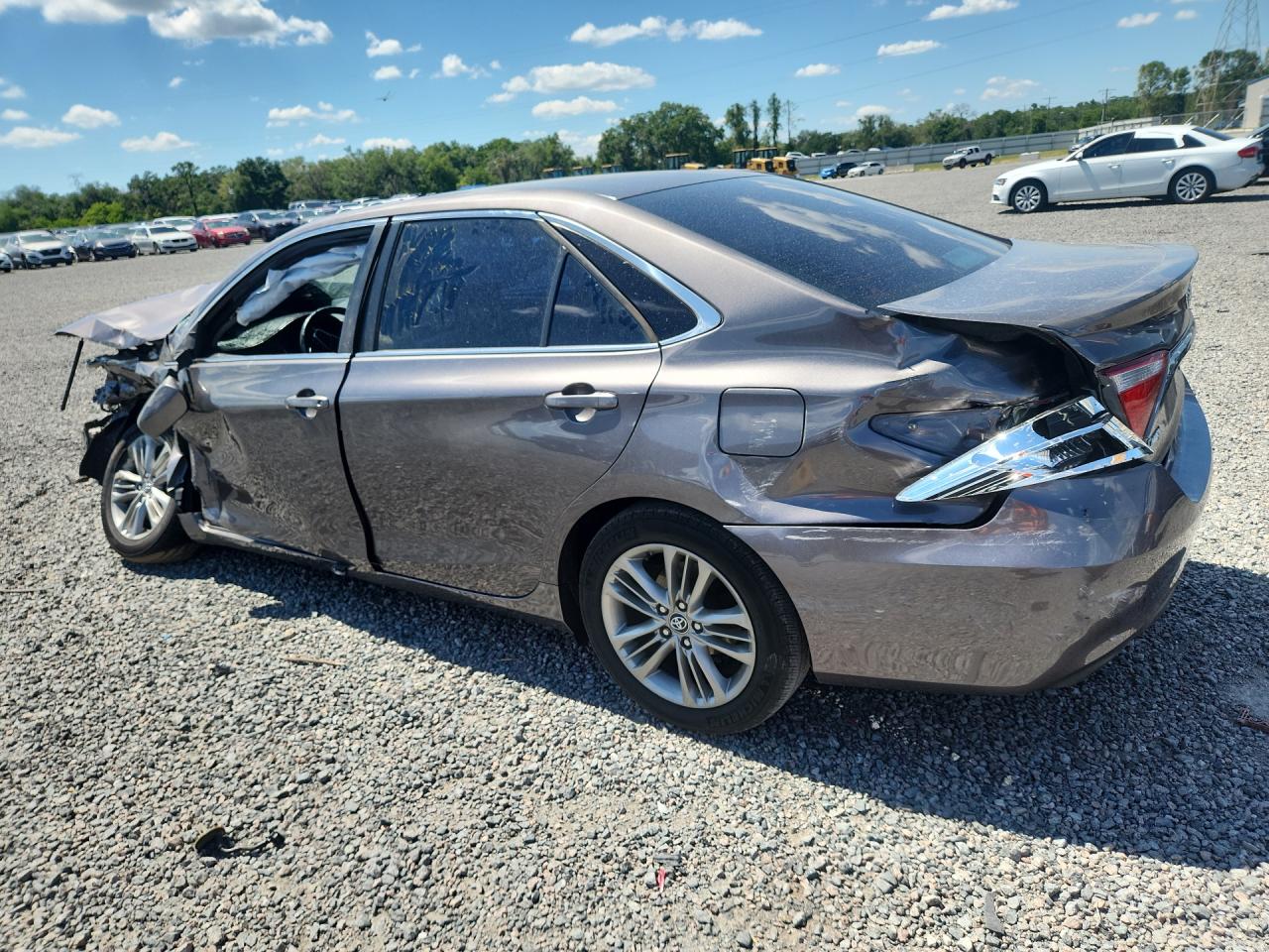 2017 TOYOTA CAMRY SE — снимка 2