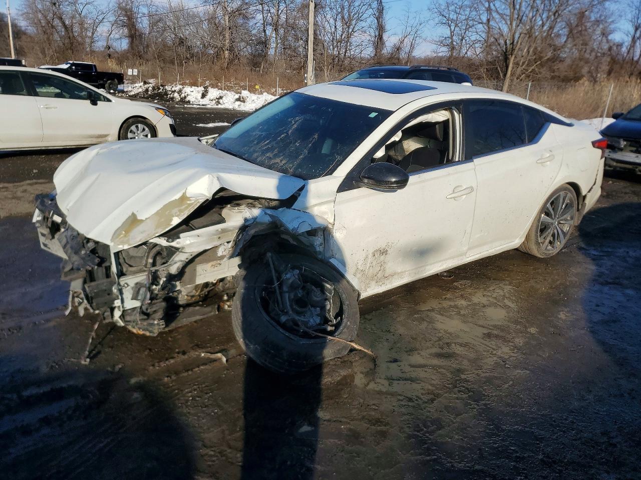 2021 NISSAN ALTIMA SR