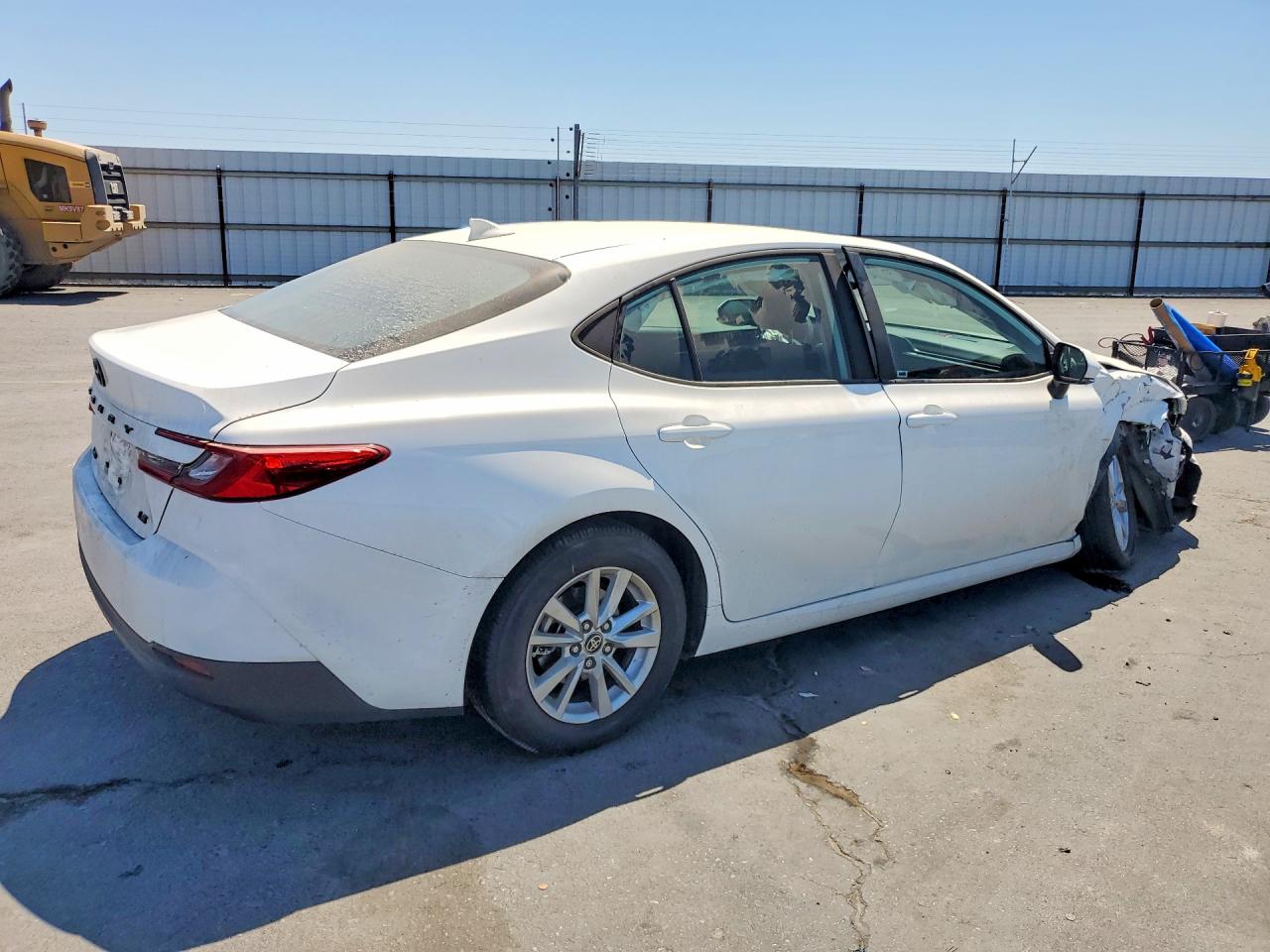 2025 TOYOTA CAMRY LE — снимка 3