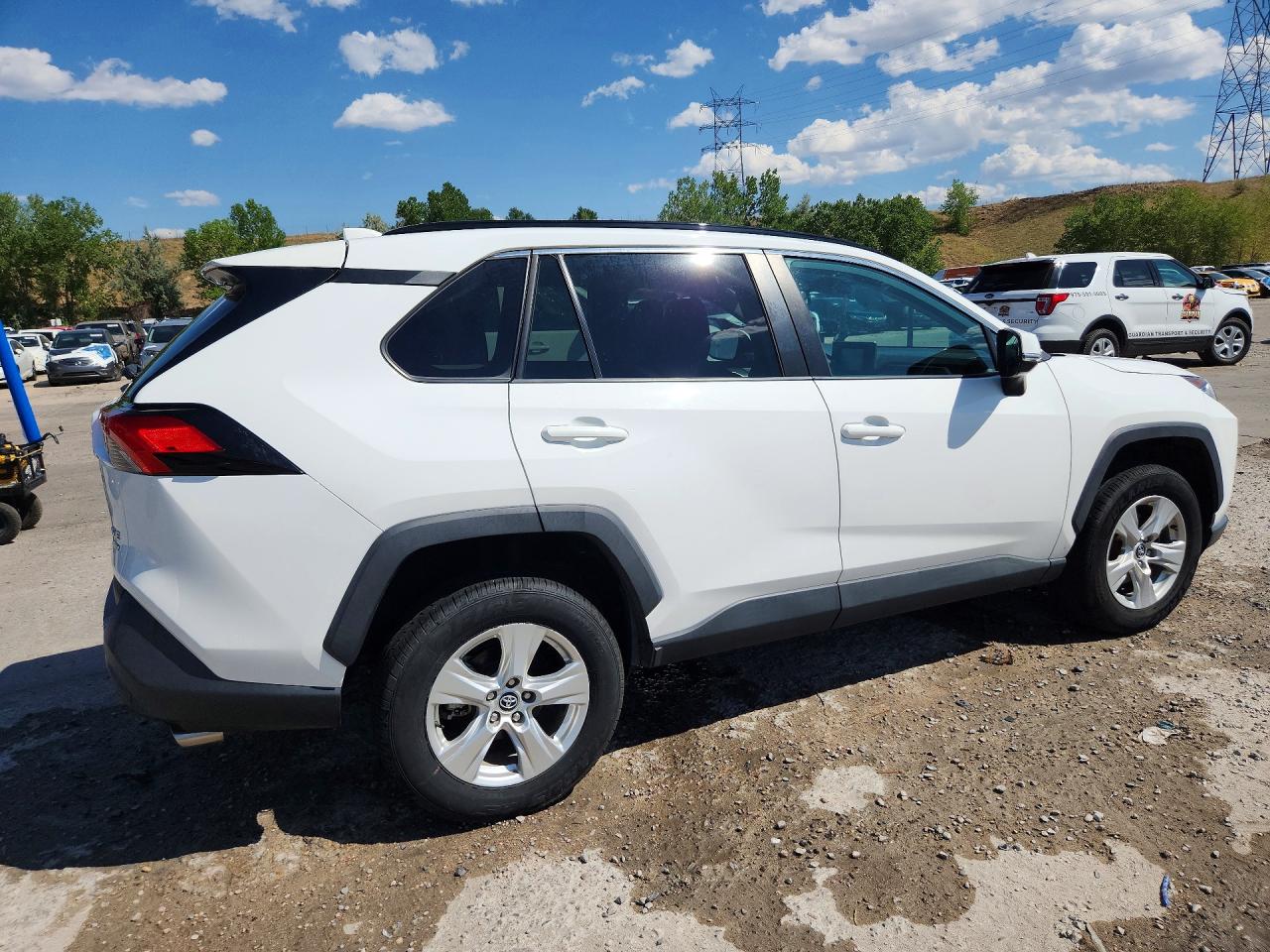 2021 TOYOTA RAV4 XLE — снимка 3