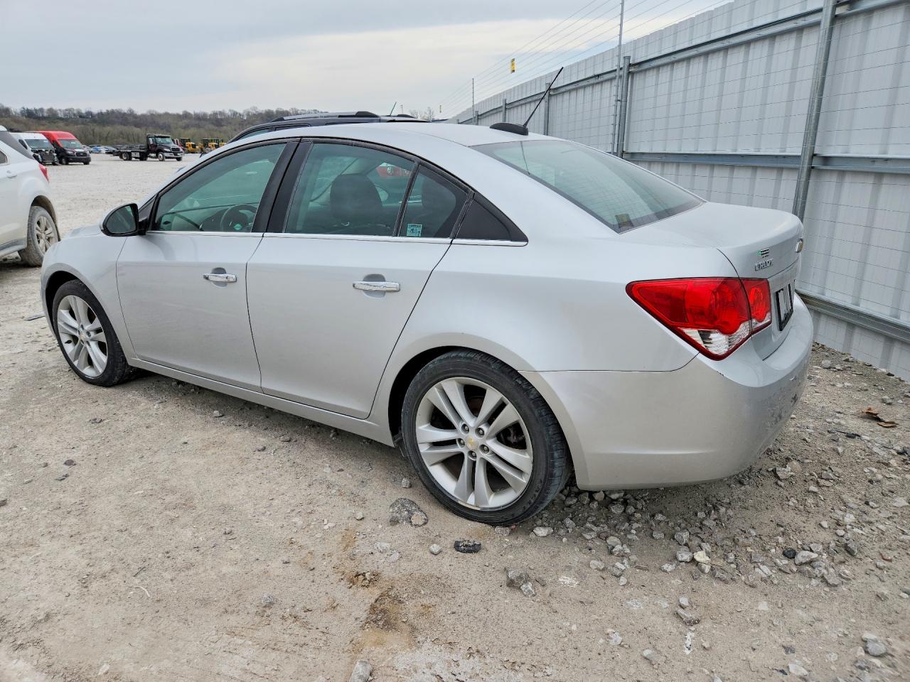 2016 CHEVROLET CRUZE LIMITED LS — снимка 2
