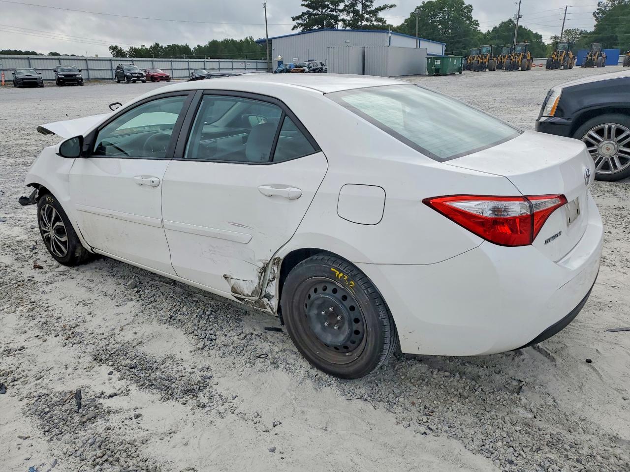 2015 TOYOTA COROLLA LE — снимка 2