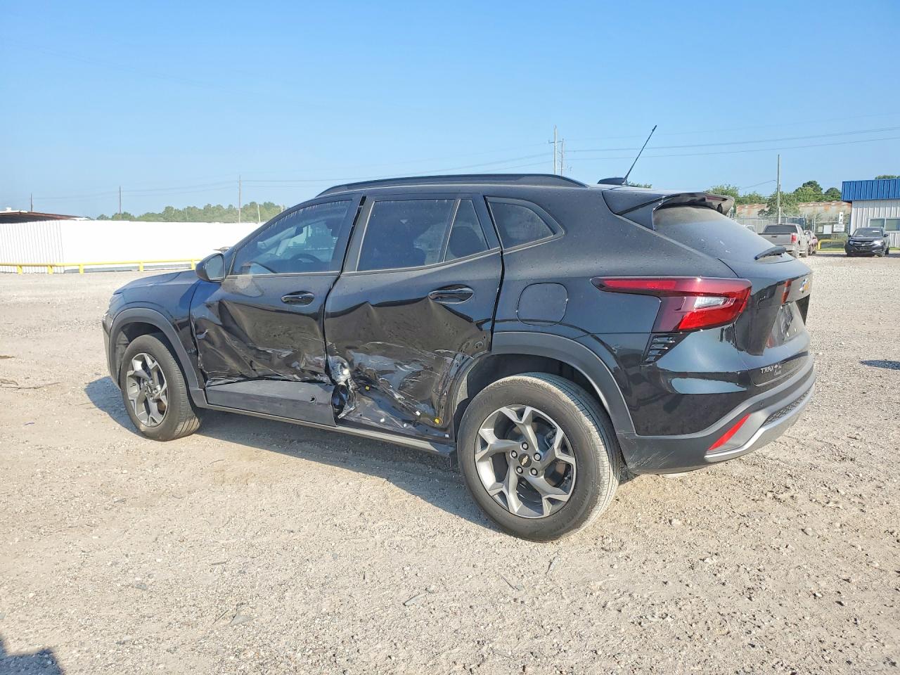 2025 CHEVROLET TRAX 1LT — снимка 2