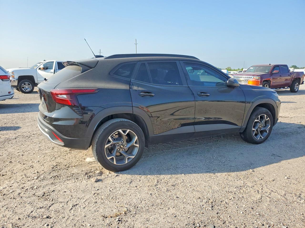 2025 CHEVROLET TRAX 1LT — снимка 3