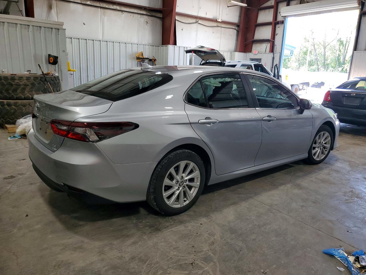 2023 TOYOTA CAMRY LE — снимка 3
