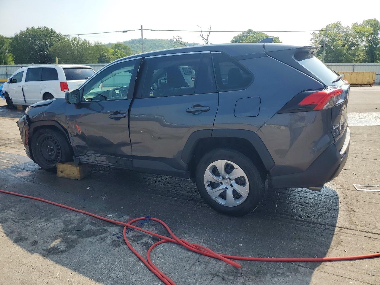 2024 TOYOTA RAV4 LE — снимка 2