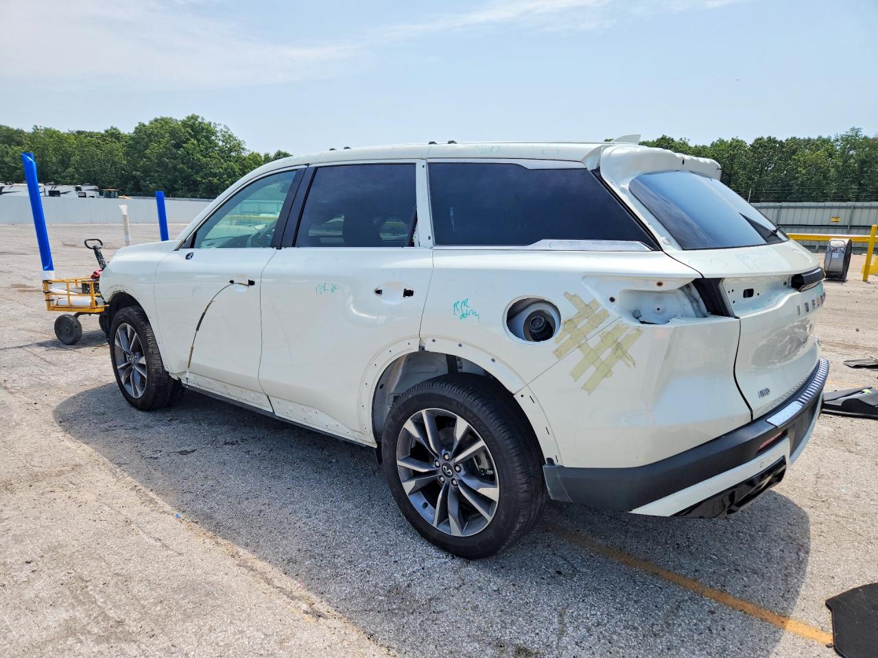2023 INFINITI QX60 LUXE — снимка 2
