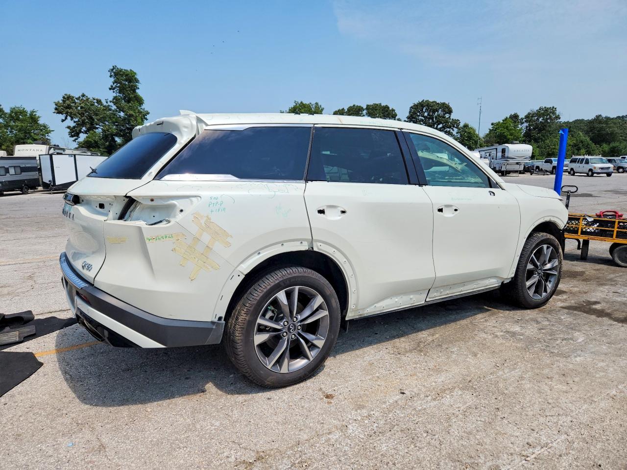 2023 INFINITI QX60 LUXE — снимка 3